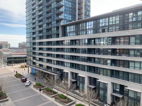 Photo 11 at 611 - 25 Telegram Mews, Waterfront Communities C1, Toronto