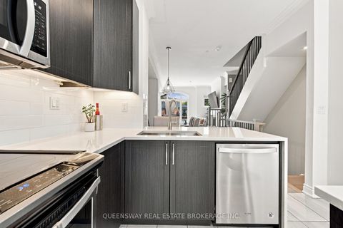 Photo 4 at 37 Twenty Ninth Street, Long Branch, Toronto