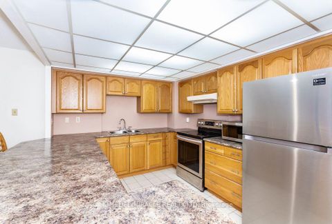 Photo 15 at 102 - 8 Silver bell Grove, Malvern, Toronto