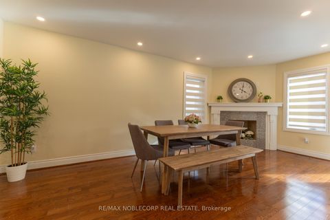 Photo 15 at 71 Castlepoint Drive, Elder Mills, Vaughan