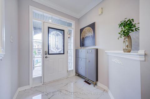 Photo 1 at 2 Kingshill Road, Oak Ridges, Richmond Hill