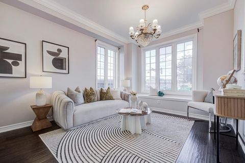 Photo 3 at 2 Kingshill Road, Oak Ridges, Richmond Hill
