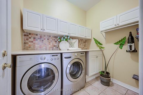 Photo 9 at 2 Kingshill Road, Oak Ridges, Richmond Hill