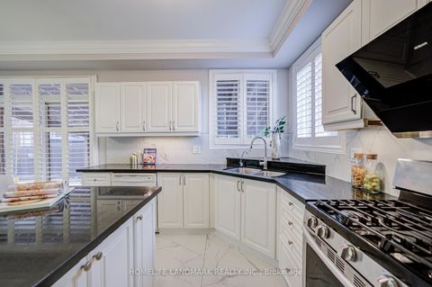 Photo 16 at 2 Kingshill Road, Oak Ridges, Richmond Hill