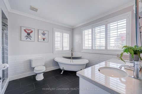 Photo 22 at 2 Kingshill Road, Oak Ridges, Richmond Hill