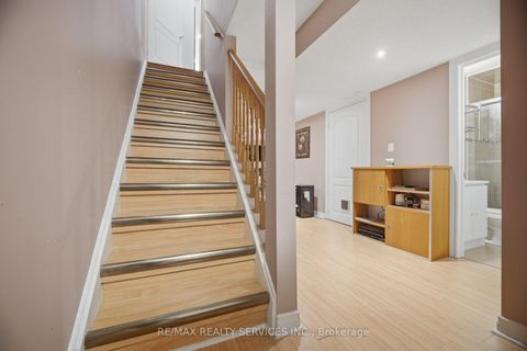 Photo 35 at 45 Skylark Drive, Vellore Village, Vaughan
