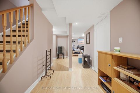 Photo 37 at 45 Skylark Drive, Vellore Village, Vaughan