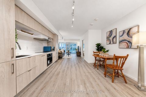 Photo 3 at 712 - 5 Soudan Avenue, Mount Pleasant West, Toronto
