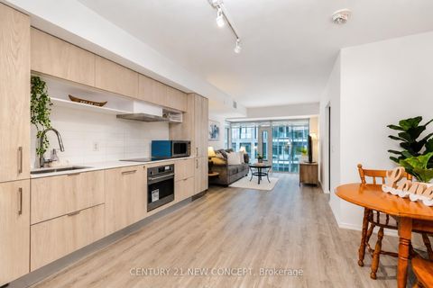 Photo 4 at 712 - 5 Soudan Avenue, Mount Pleasant West, Toronto