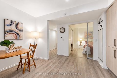 Photo 12 at 712 - 5 Soudan Avenue, Mount Pleasant West, Toronto