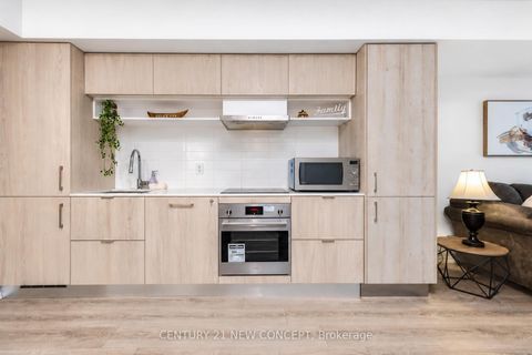 Photo 13 at 712 - 5 Soudan Avenue, Mount Pleasant West, Toronto