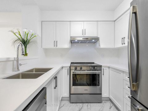 Photo 3 at 1009 - 28 Pemberton Avenue, Newtonbrook East, Toronto