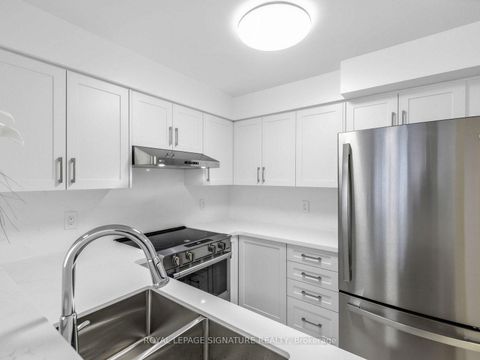 Photo 4 at 1009 - 28 Pemberton Avenue, Newtonbrook East, Toronto