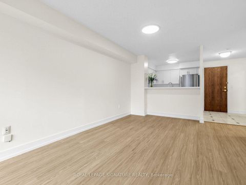 Photo 8 at 1009 - 28 Pemberton Avenue, Newtonbrook East, Toronto