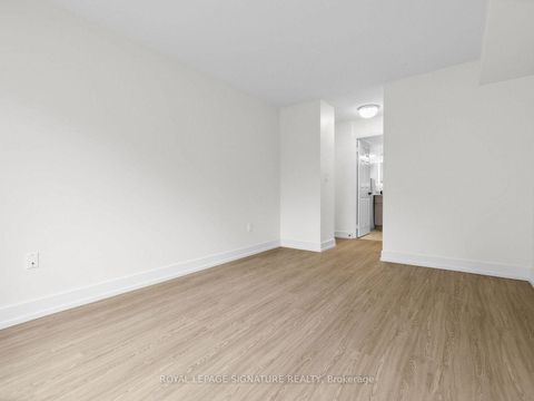 Photo 15 at 1009 - 28 Pemberton Avenue, Newtonbrook East, Toronto