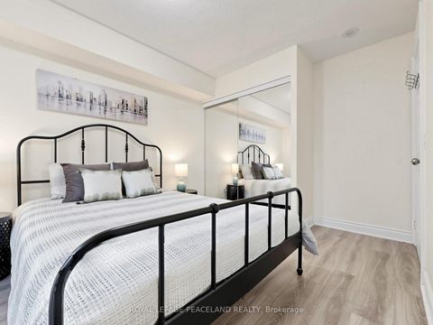 Photo 20 at 2326 - 25 Greenview Avenue, Newtonbrook West, Toronto