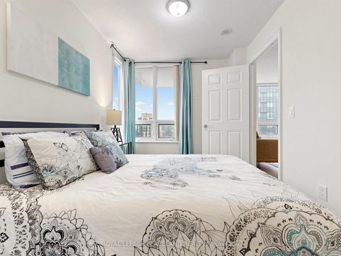 Photo 22 at 2326 - 25 Greenview Avenue, Newtonbrook West, Toronto