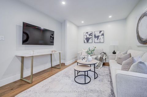 Photo 21 at 164 Glenvale Boulevard, Leaside, Toronto
