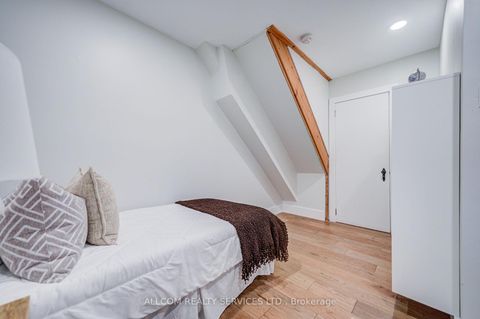 Photo 29 at 164 Glenvale Boulevard, Leaside, Toronto