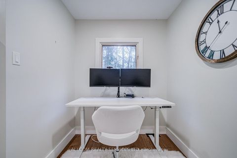 Photo 30 at 164 Glenvale Boulevard, Leaside, Toronto