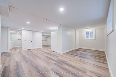 Photo 41 at 164 Glenvale Boulevard, Leaside, Toronto