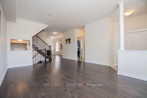 Photo 13 at 24 Sundew Lane, Oak Ridges Lake Wilcox, Richmond Hill