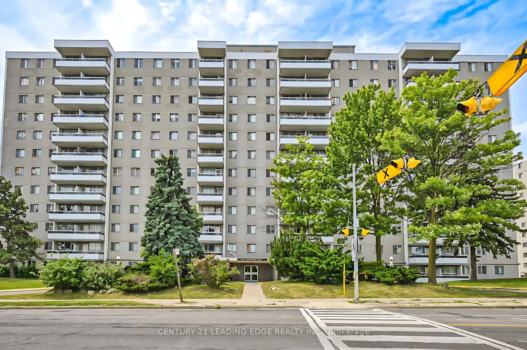 611 - 940 Caledonia Road, Glen Park, Toronto 
