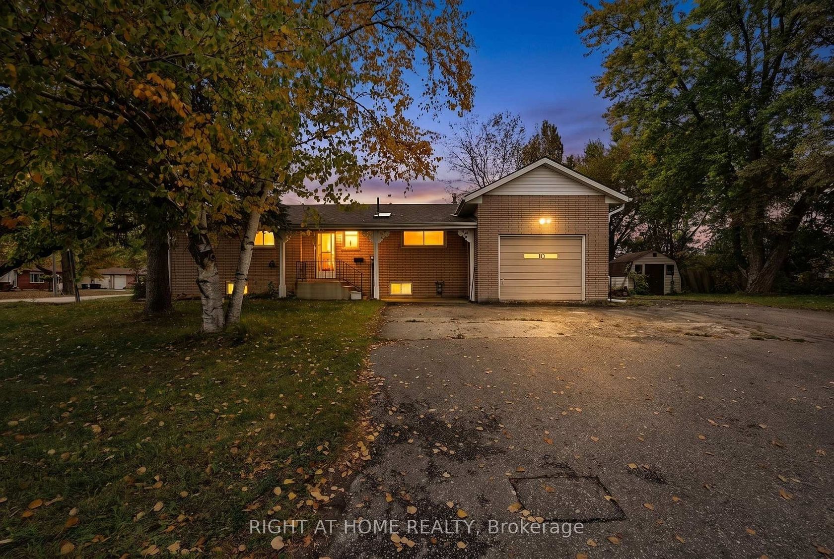 1080 County Road 42, Stayner, Clearview photo number 2