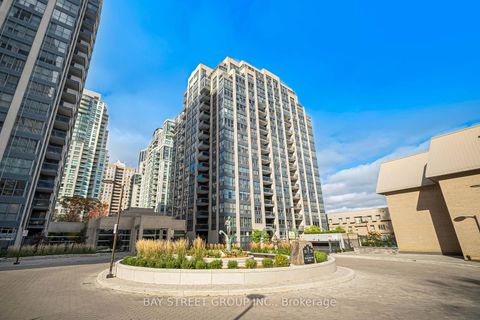 Photo 3 at 906 - 28 Hollywood Avenue, Willowdale East, Toronto