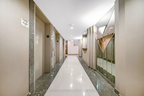 Photo 6 at 906 - 28 Hollywood Avenue, Willowdale East, Toronto