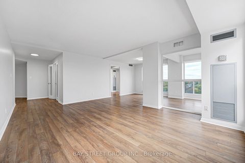 Photo 20 at 906 - 28 Hollywood Avenue, Willowdale East, Toronto