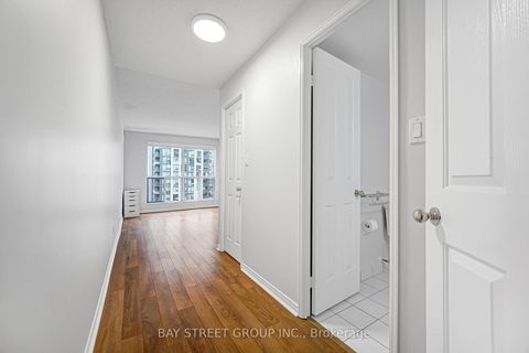 Photo 34 at 906 - 28 Hollywood Avenue, Willowdale East, Toronto