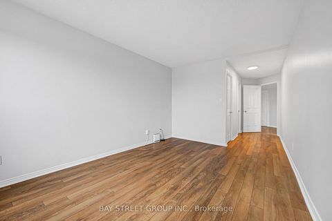 Photo 36 at 906 - 28 Hollywood Avenue, Willowdale East, Toronto