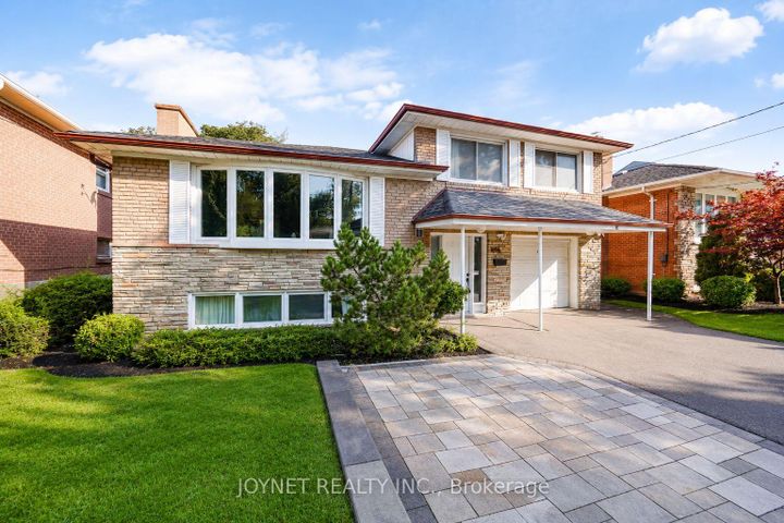 Photo 4 at 42 Brucedale Crescent, Bayview Village, Toronto