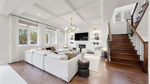 Photo 3 at 40 Shining Willow Court, South Richvale, Richmond Hill