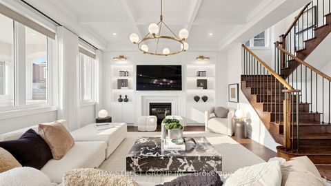 Photo 4 at 40 Shining Willow Court, South Richvale, Richmond Hill