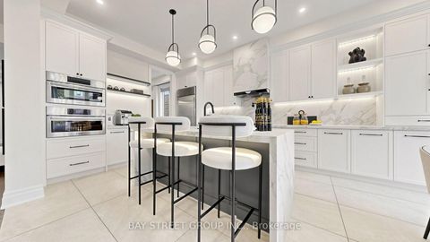 Photo 15 at 40 Shining Willow Court, South Richvale, Richmond Hill