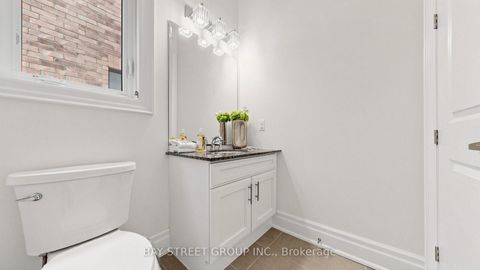 Photo 21 at 40 Shining Willow Court, South Richvale, Richmond Hill