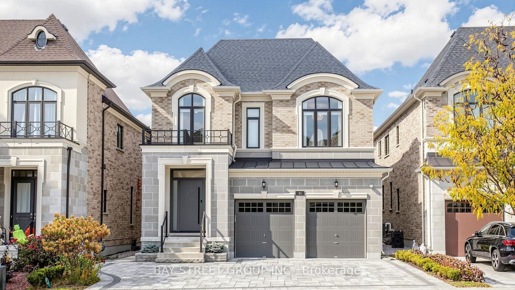 40 Shining Willow Court, South Richvale, Richmond Hill photo number 2