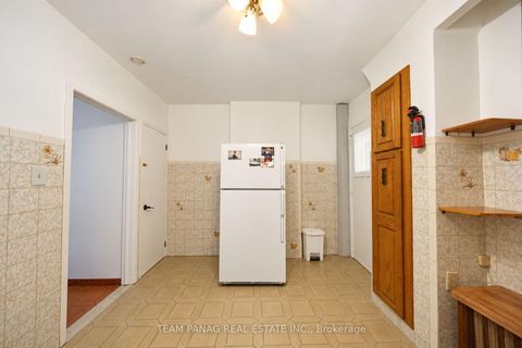 Photo 21 at 1314 Dupont Street, Junction, Toronto