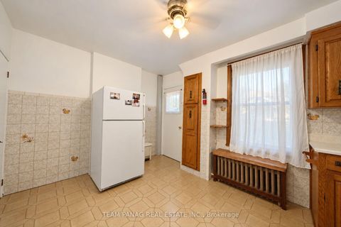 Photo 22 at 1314 Dupont Street, Junction, Toronto