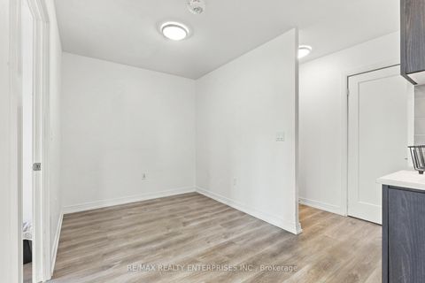 Photo 10 at 1004 - 225 Village Green Square, Malvern West, Toronto