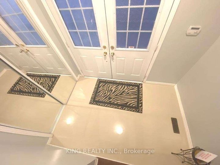 Photo 3 at 72 Baylawn Circle S, Bram East, Brampton