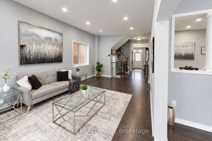 Photo 10 at 72 Baylawn Circle S, Bram East, Brampton