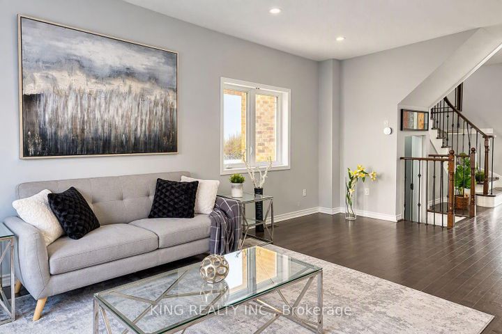 Photo 14 at 72 Baylawn Circle S, Bram East, Brampton