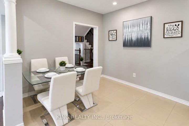 Photo 21 at 72 Baylawn Circle S, Bram East, Brampton