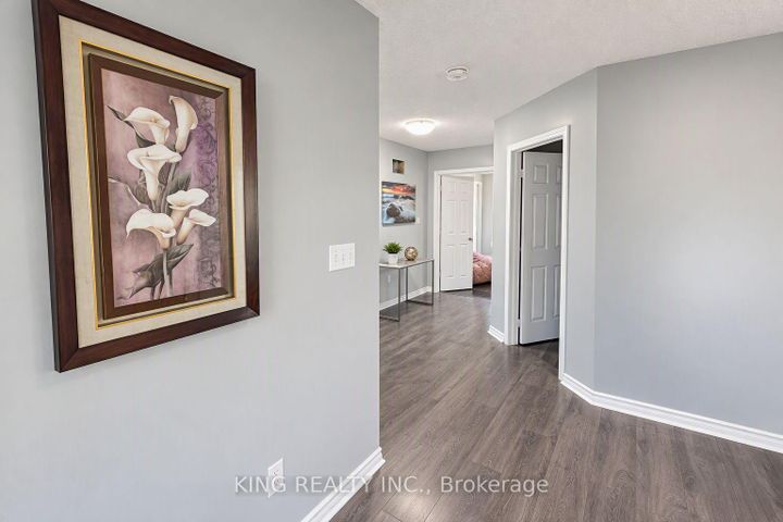 Photo 23 at 72 Baylawn Circle S, Bram East, Brampton