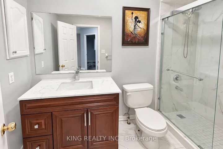 Photo 30 at 72 Baylawn Circle S, Bram East, Brampton