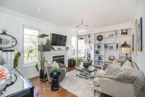 Photo 11 at 7 Pethick Street, Birchmount, Toronto