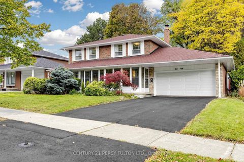 Photo 1 at 20 Zircon Court, Hillcrest Village, Toronto